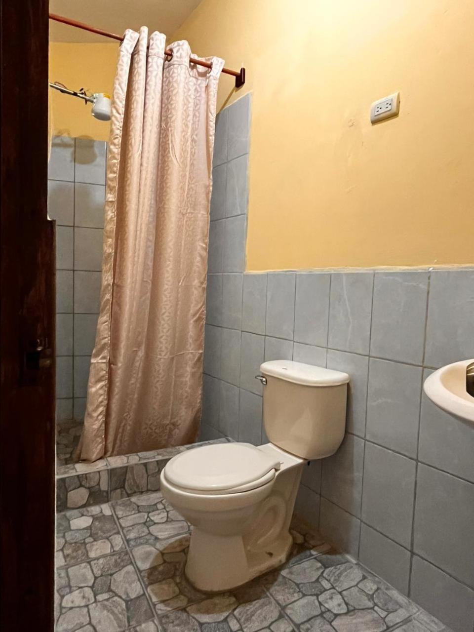 Hotel Canaan La Aurora Γουατεμάλα Εξωτερικό φωτογραφία